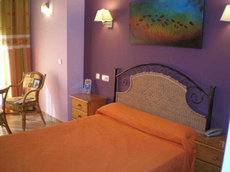 Hotel Miraya Beach Torre Del Mar Buitenkant foto